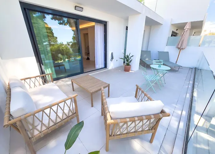 Apartment On The Golden Mile